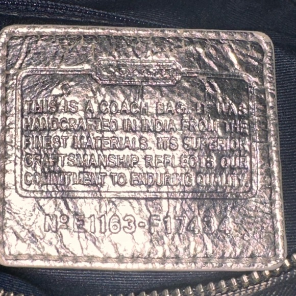 EC - COACH CARLY SIGNATURE STRIPE HOBO NAVY BLUE & GRAY SHOULDER BAG. - Picture 11 of 15